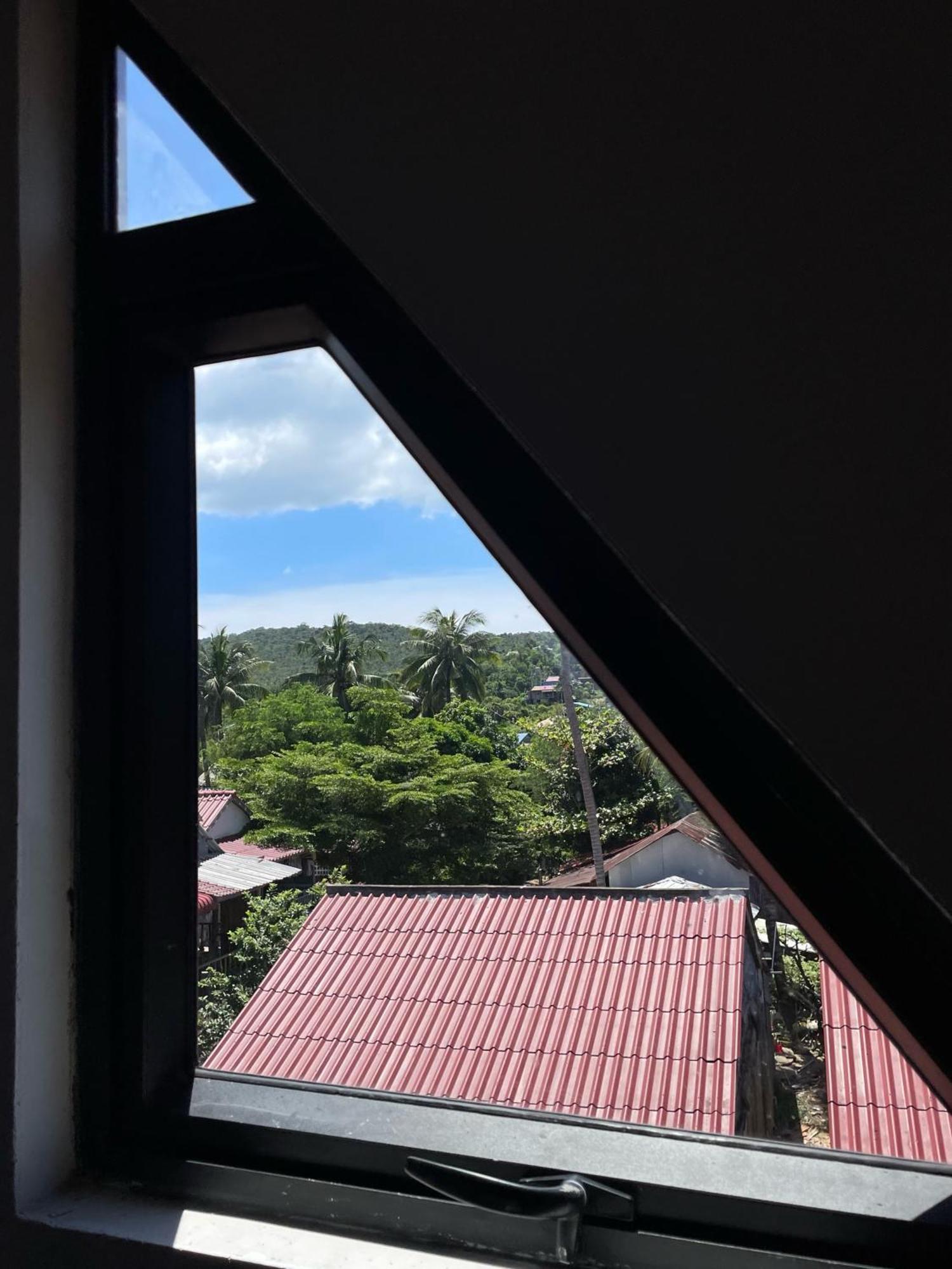 Seashell Guesthouse, Bar And Tattoos 高龙撒冷岛 外观 照片